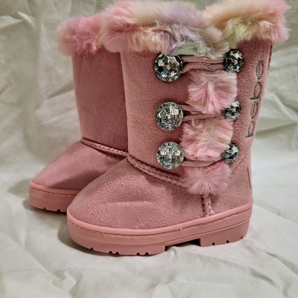 Bebe NWT Baby Girl Size 5 Fuzzy Bling Boots Pink